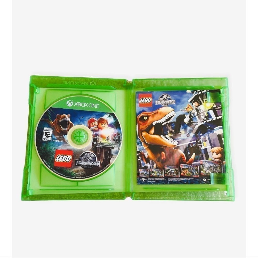 LEGO Jurassic World, Xbox One Game - Picture 3 of 3